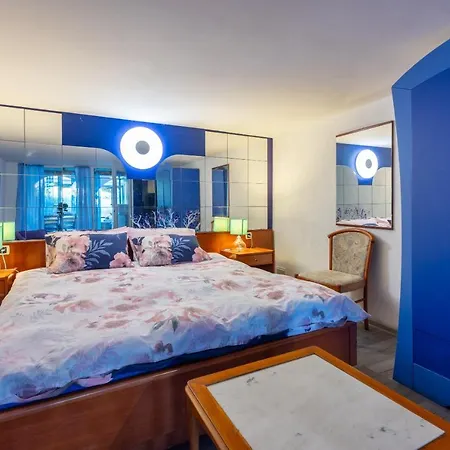 With Parking Space Banjole, - 14391 Apartamento