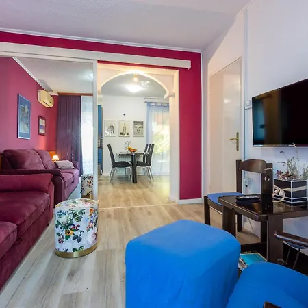 Apartamento With Parking Space Banjole, - 14391 *